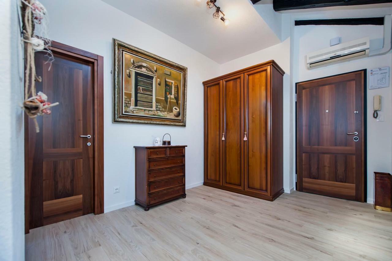 Rovigno Bella Sea View Apartment Екстериор снимка