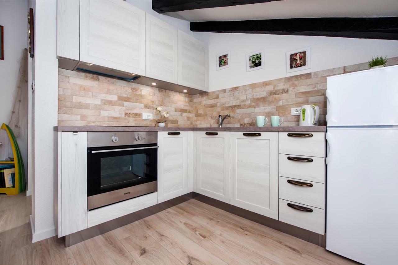 Rovigno Bella Sea View Apartment Екстериор снимка