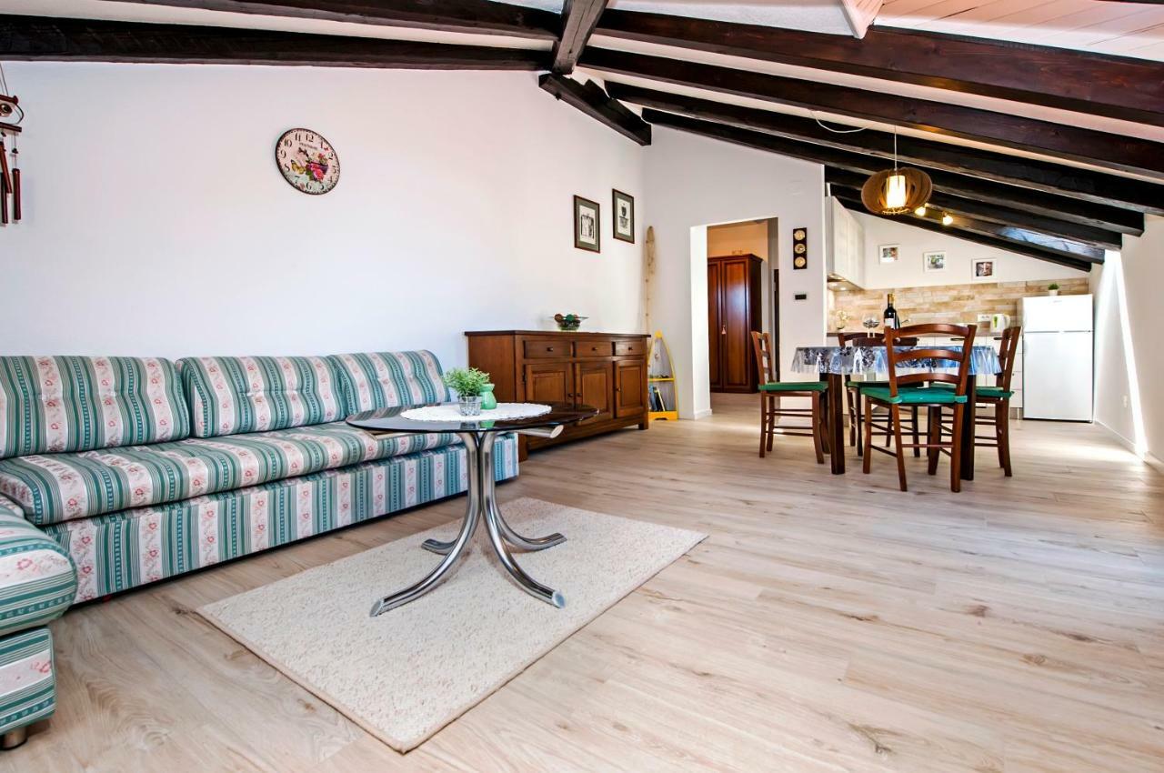 Rovigno Bella Sea View Apartment Екстериор снимка