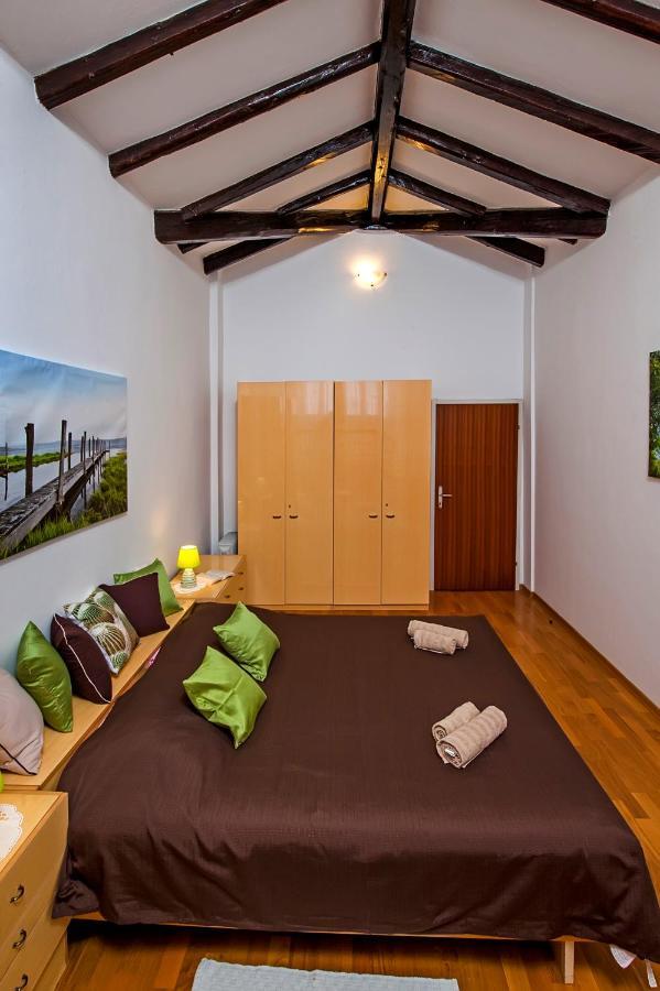 Rovigno Bella Sea View Apartment Екстериор снимка