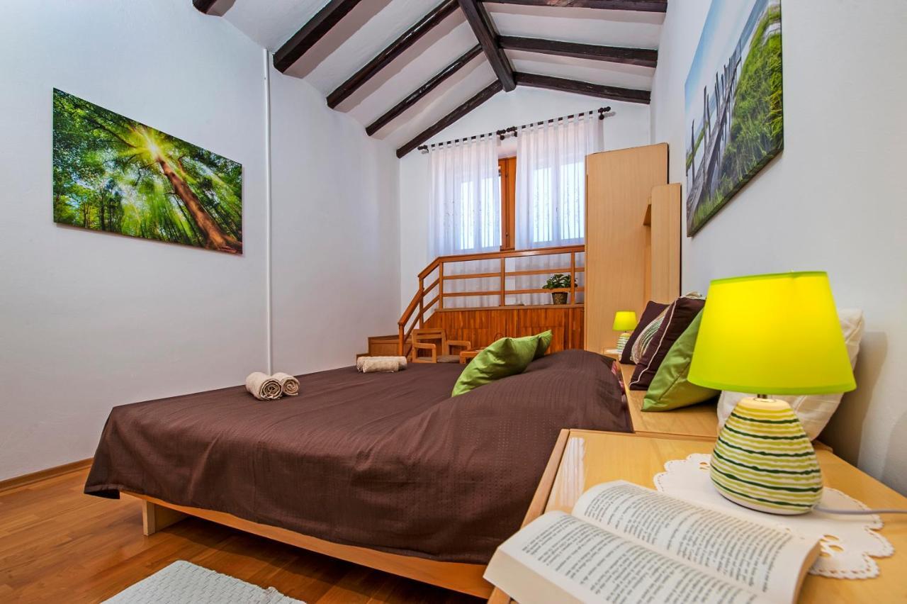 Rovigno Bella Sea View Apartment Екстериор снимка